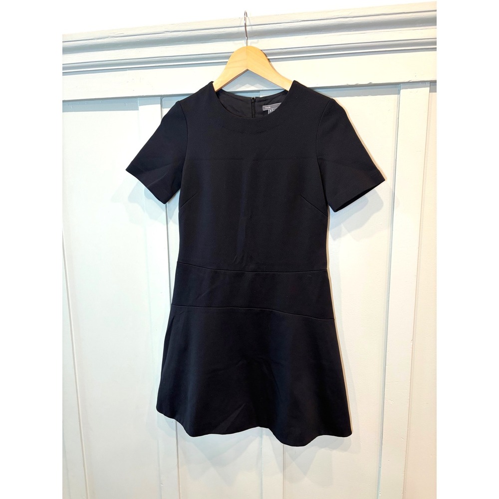 Vince Black Textured Fit & Flare Dress Short Sleeve Mod Minimalist Size 4